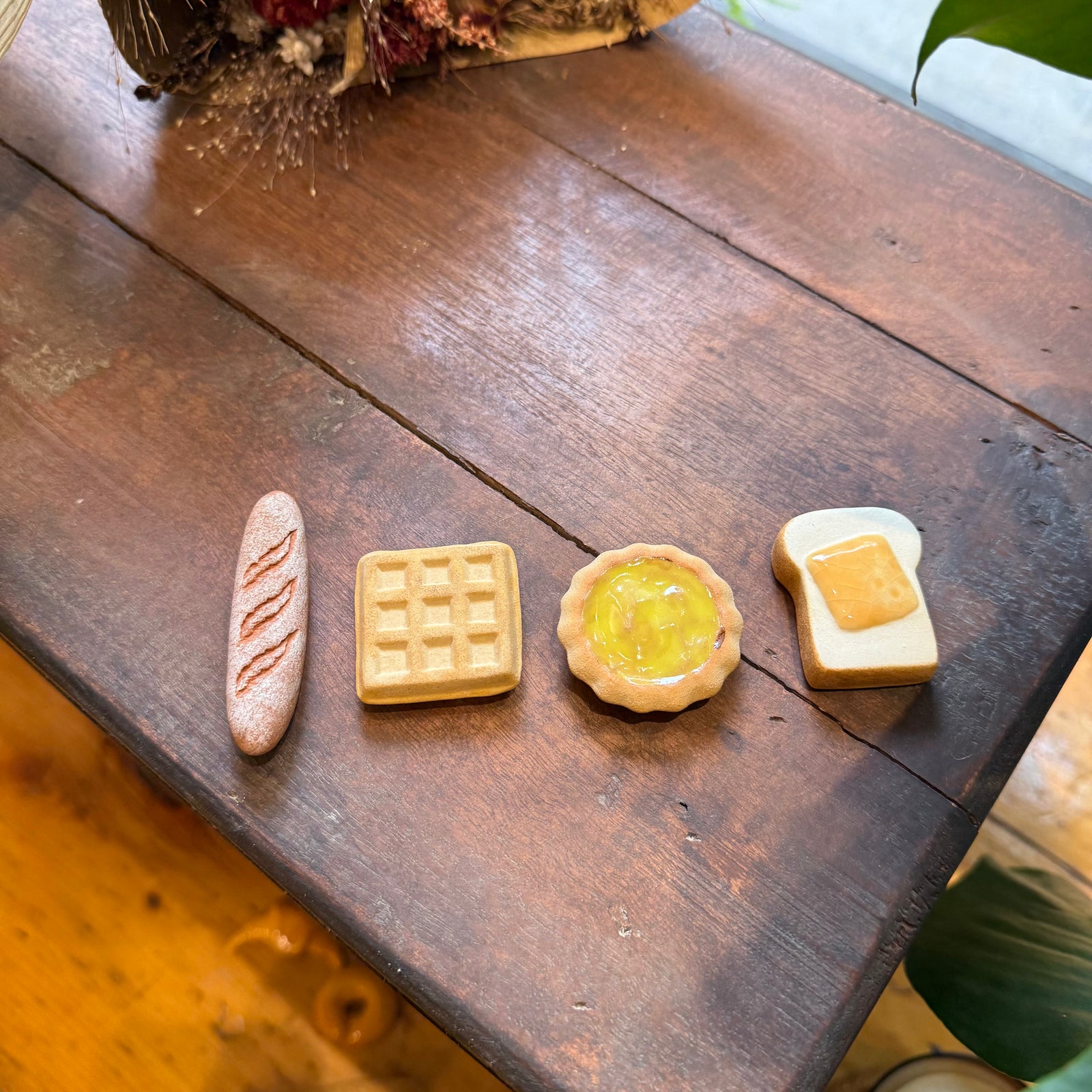 Egg Tart Chopstick Rest – Handmade Japanese Ceramic Hashioki