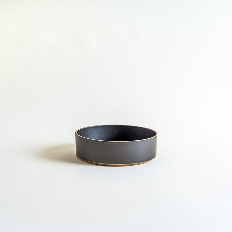 7.3" Hasami Porcelain Bowl in Black