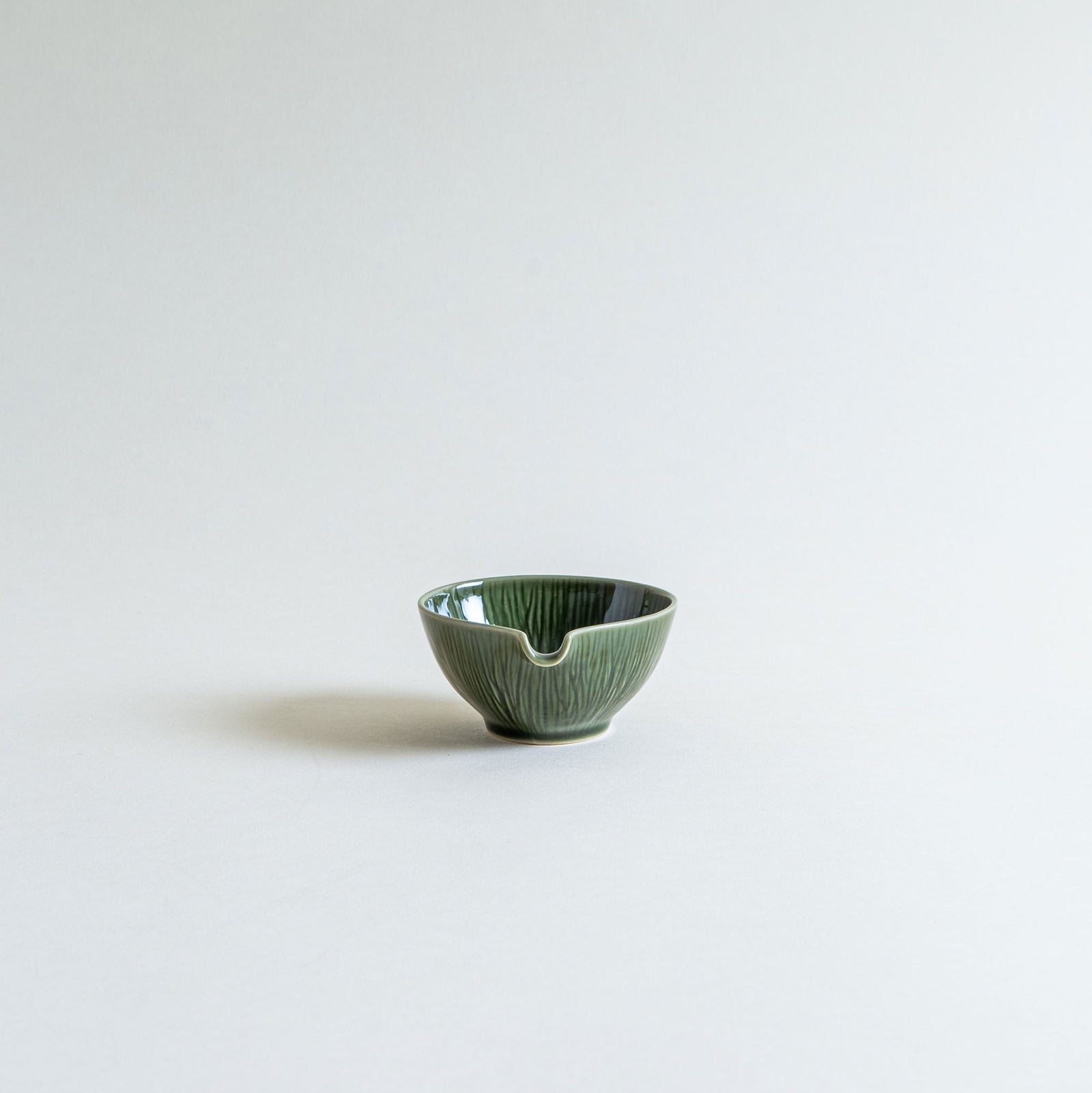 Mini Spouted Bowl – mogutable
