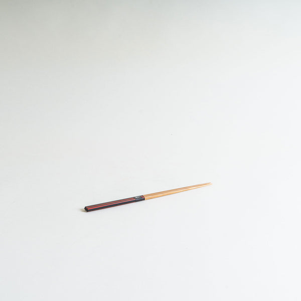 Diamond Cut Sharpened Chopsticks - Black/Red