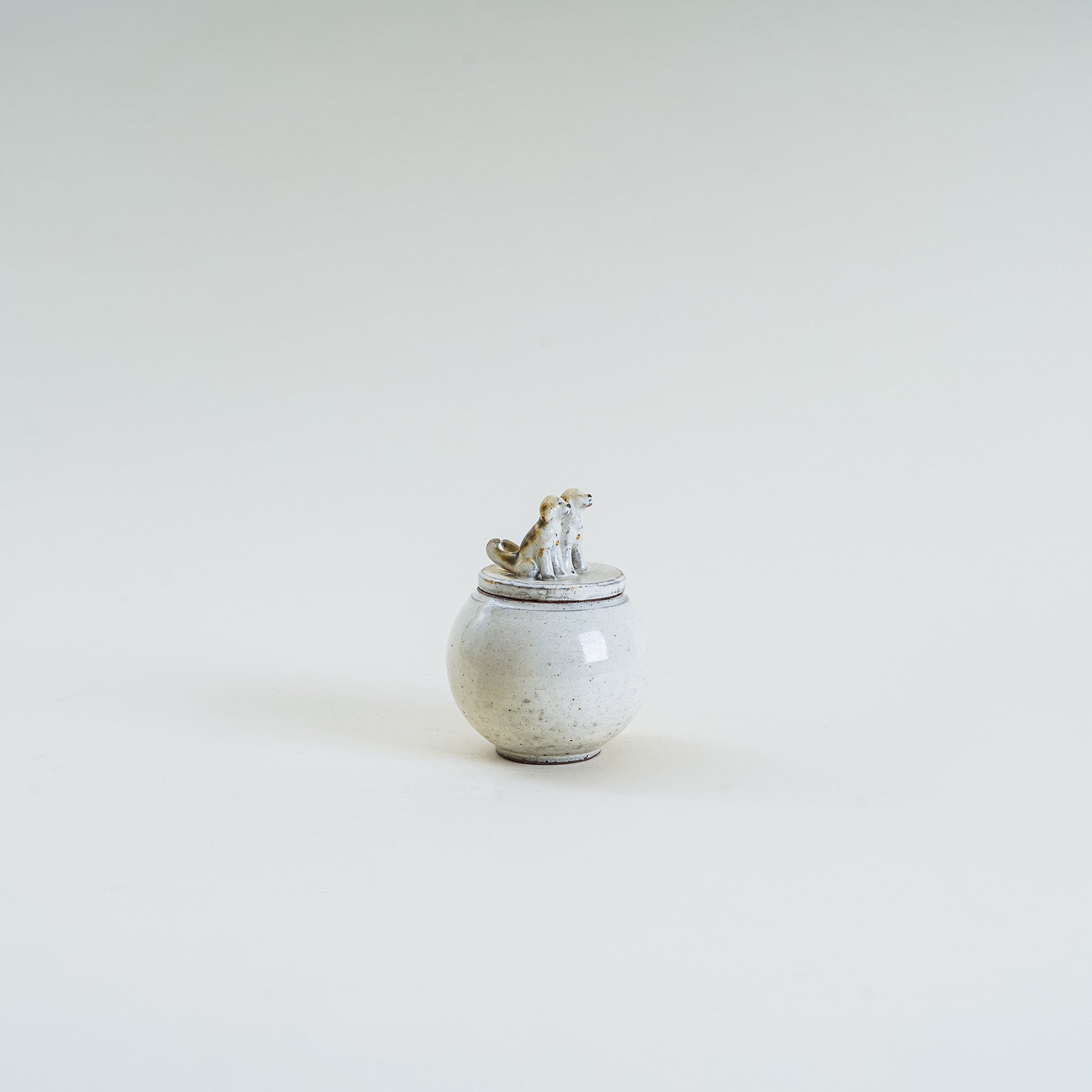 Jang Hun Seong PoPo Jar – Handmade Korean Ceramic | Mogutable – mogutable