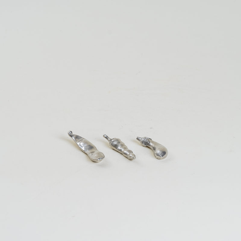 Japanese Tin Chopstick Rest - Red Chili
