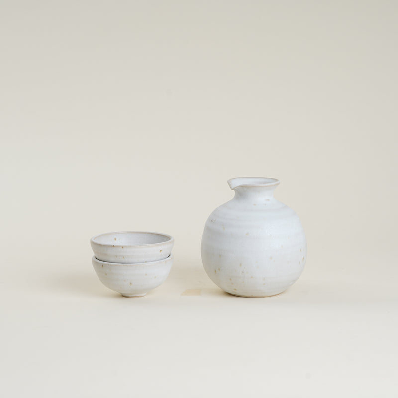 Sake Set in White Speckle