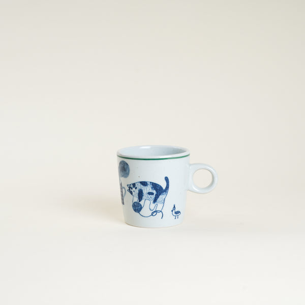 10 oz Yeogi-Damki Hand-Painted Mug - Cat & Yarn Ball
