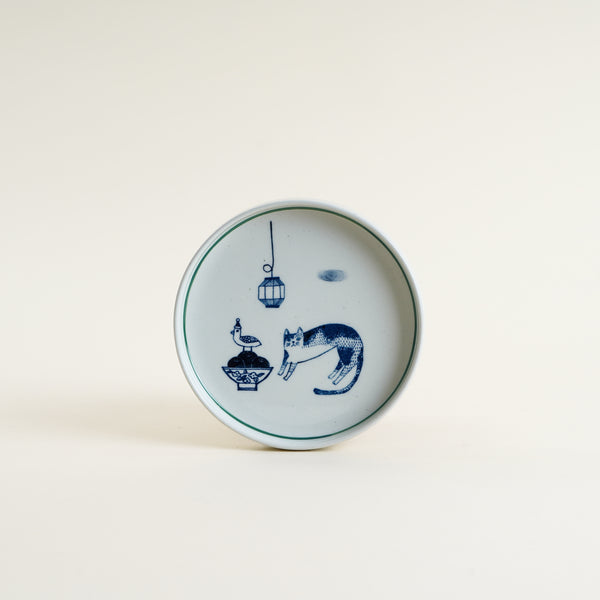 6" Yeogi-Damki Hand-Painted Plate - Cat & Apple