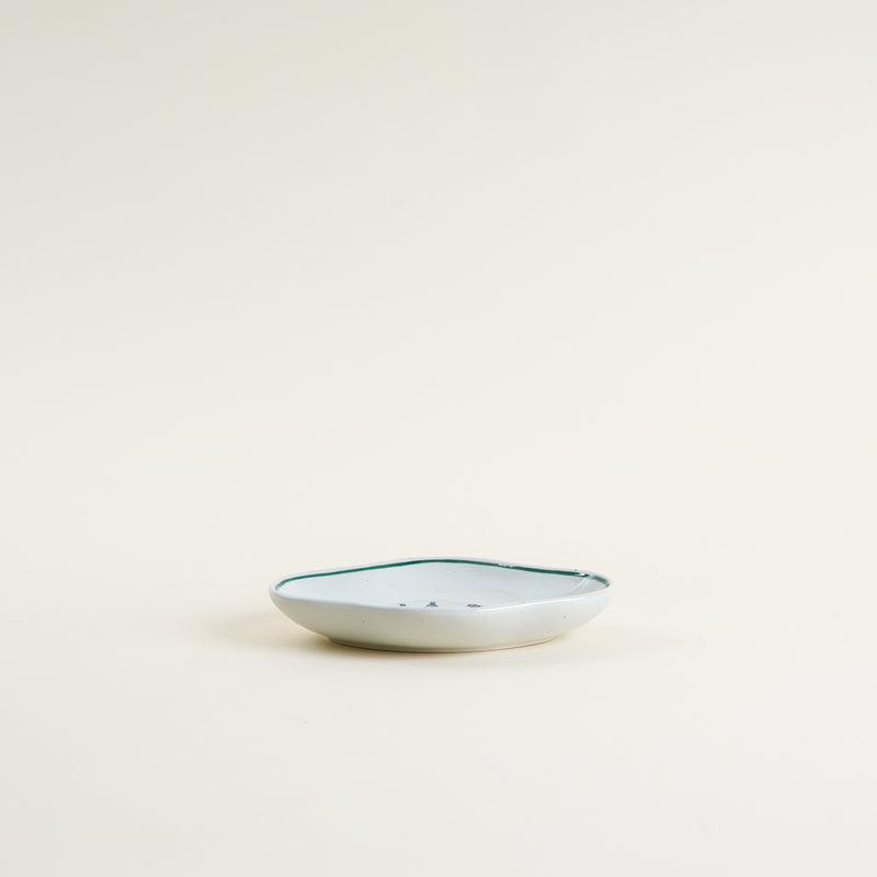 Yeogi-Damki Hand-Painted Cloud Plate