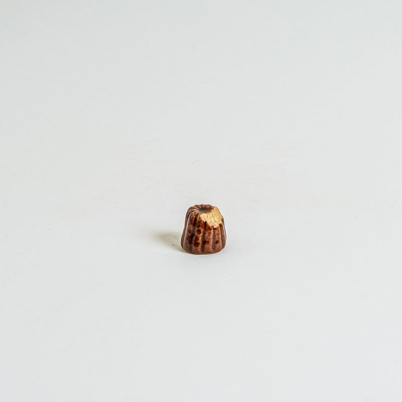 Bite Canelé Chopstick Rest