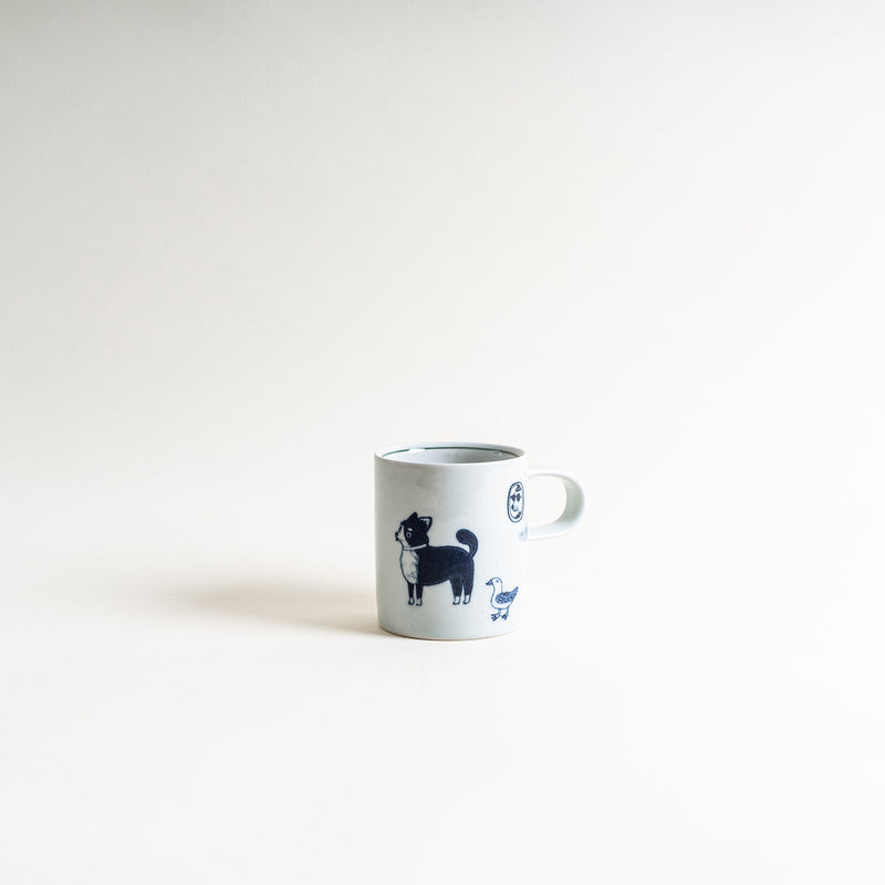 Yeogi-Damki Yeo Kyung Lan ceramic mug in dog style.