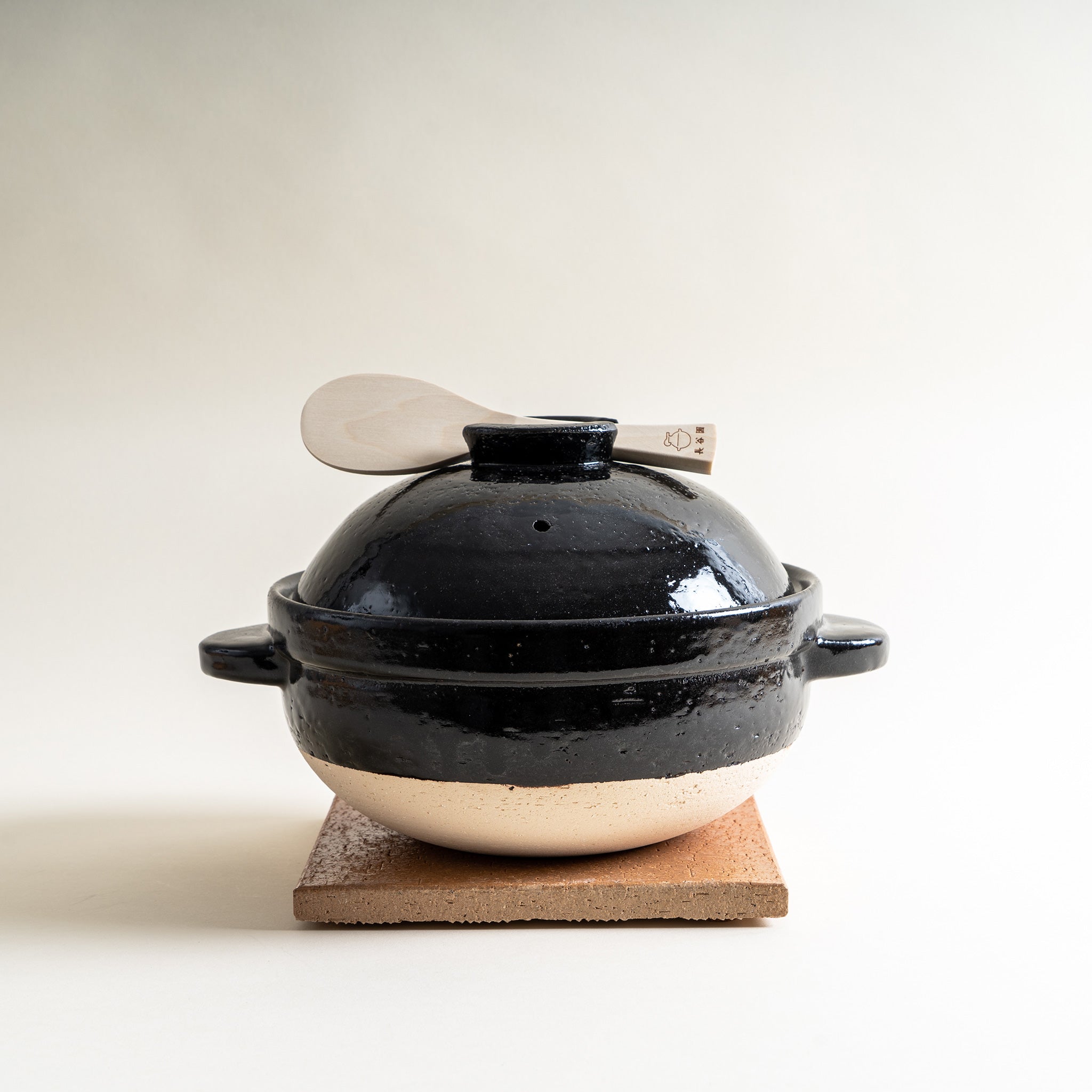 Kamadosan Donabe Rice Cooker Perfect Fluffy Rice & Versatile Iga