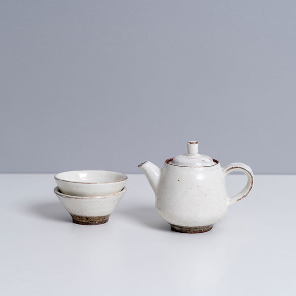 Jang Hun Seong Teapot + Teacup Set 2