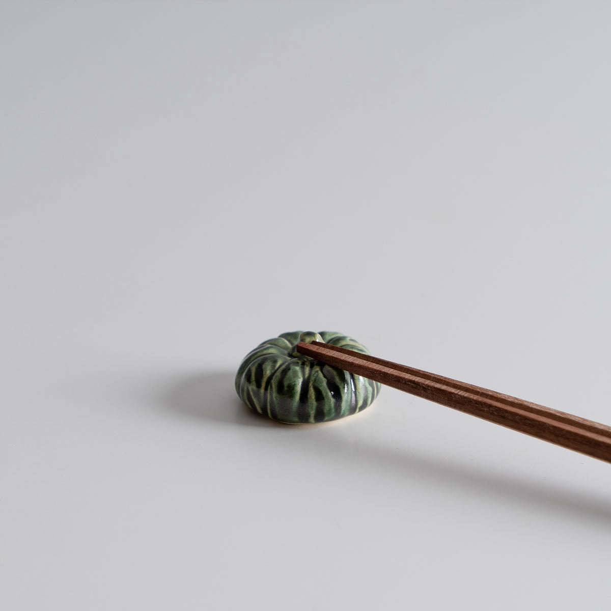 Leek Chopstick Rest – Handmade Japanese Ceramic Hashioki