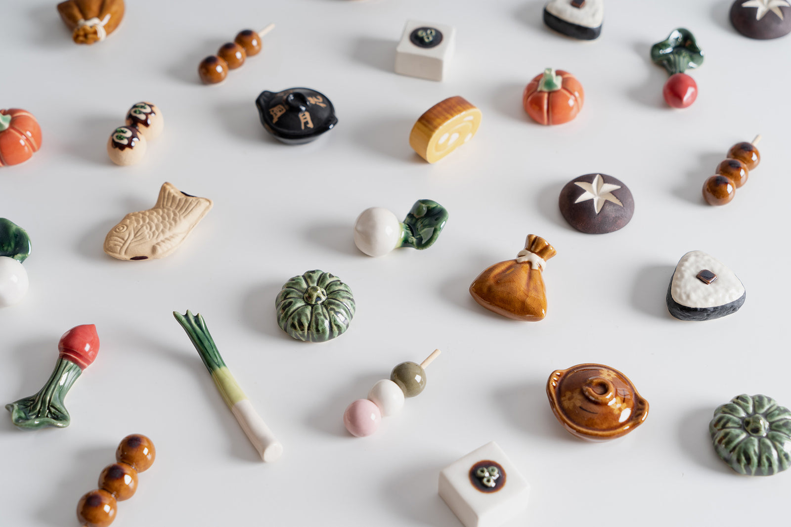 Red Turnip Chopstick Rest – Handmade Japanese Ceramic Hashioki