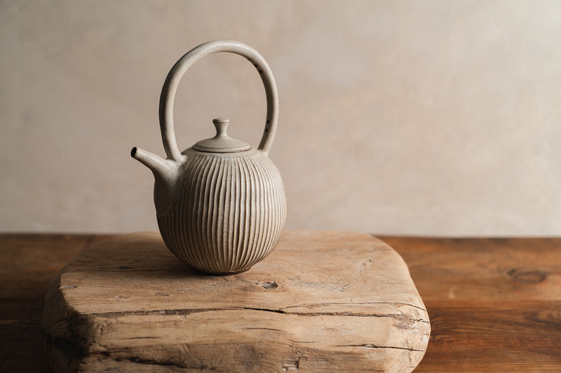 Pleated Teapot in White