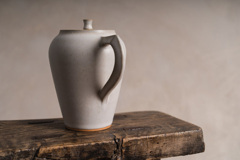 Handmade Teapot in #85 White - Style A