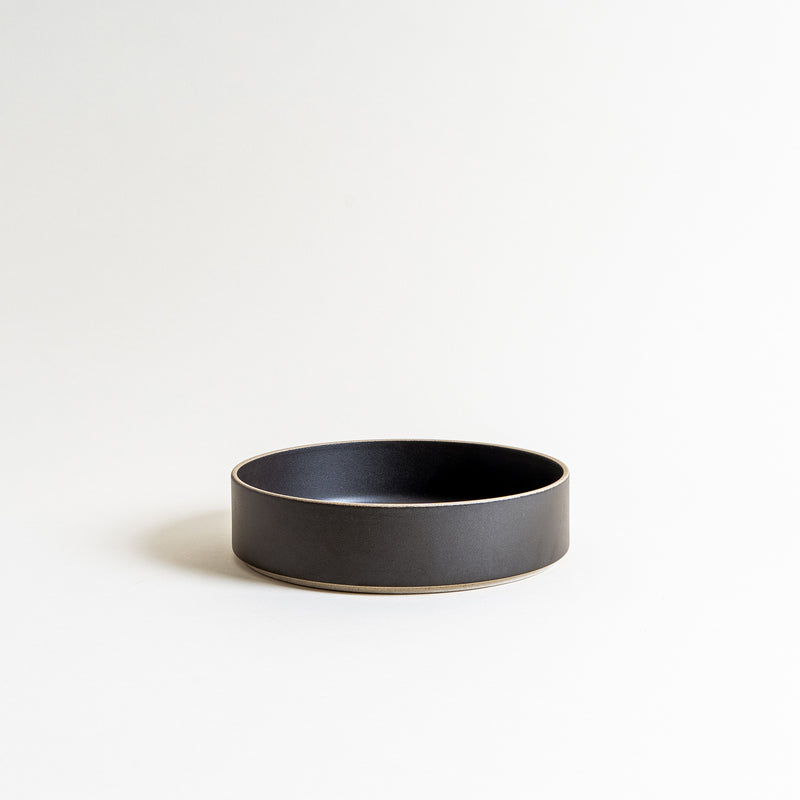 8.6" Hasami Porcelain Serving Bowl in Black