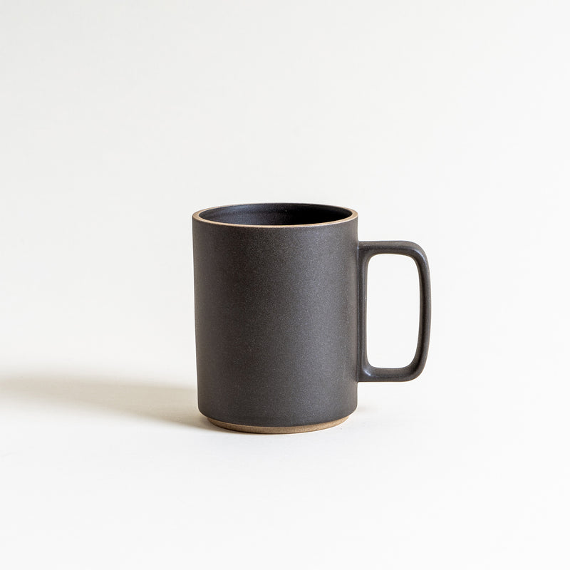 15 oz Hasami Porcelain Mug in Black - Mogutable