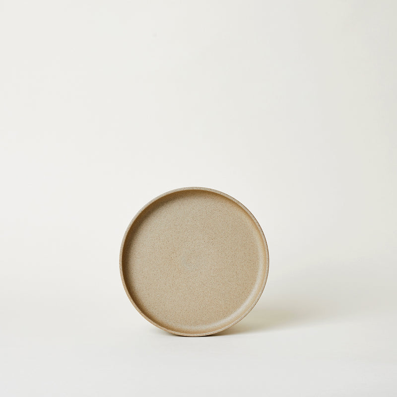7.3" Hasami Porcelain Plate in Natural - Mogutable