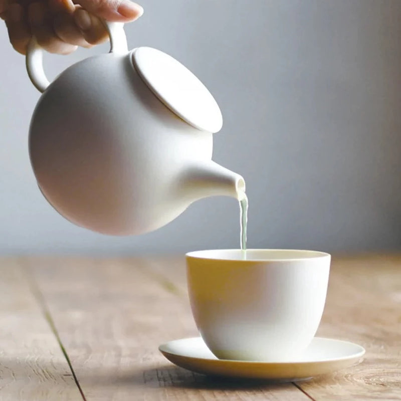 Kinto PEBBLE Tea Cup & Saucer Set in White
