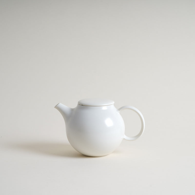 Kinto Pebble Teapot in White