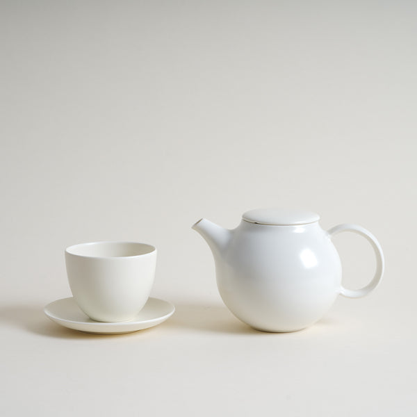 Kinto Pebble Teapot and Teacup & Saucer Set in White